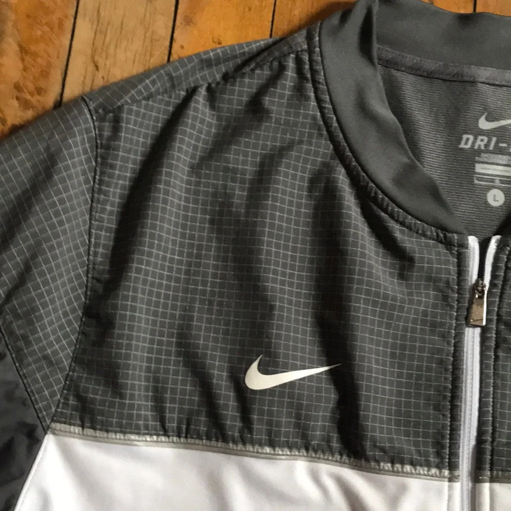 Michigan State Spartans Nike White and Black Dri-FIT‎ Lightweight Zip Jacket